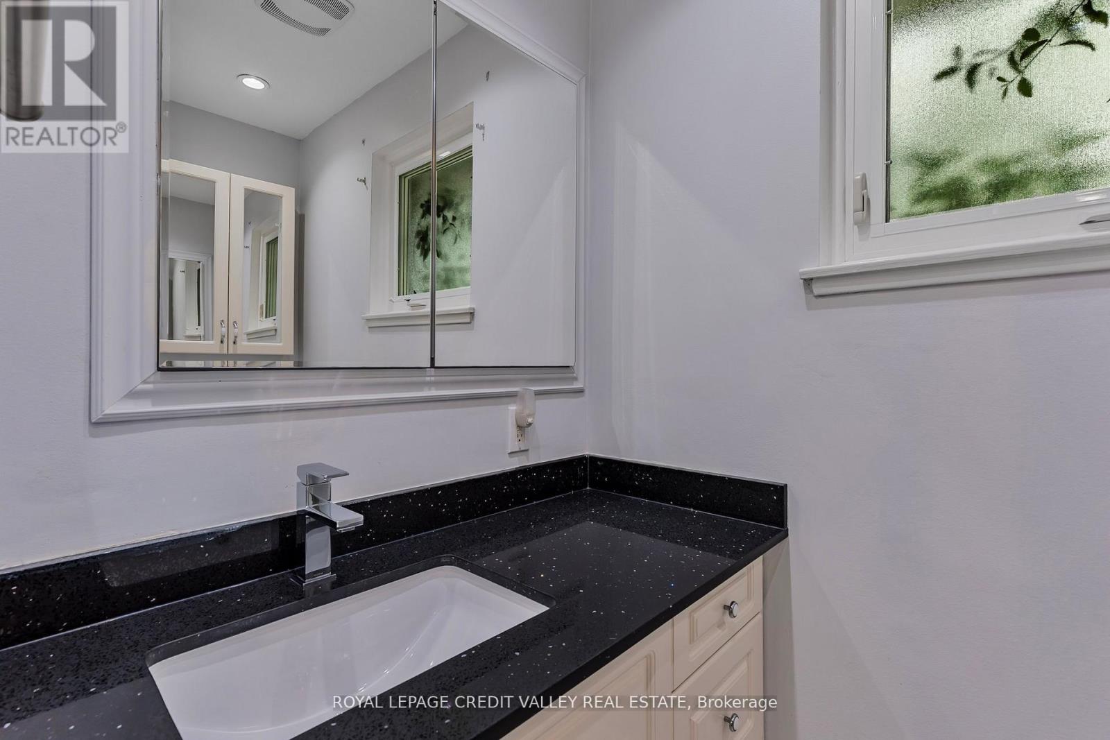 254 Bartley Bull Parkway, Brampton, Ontario  L6W 2L1 - Photo 20 - W12553994