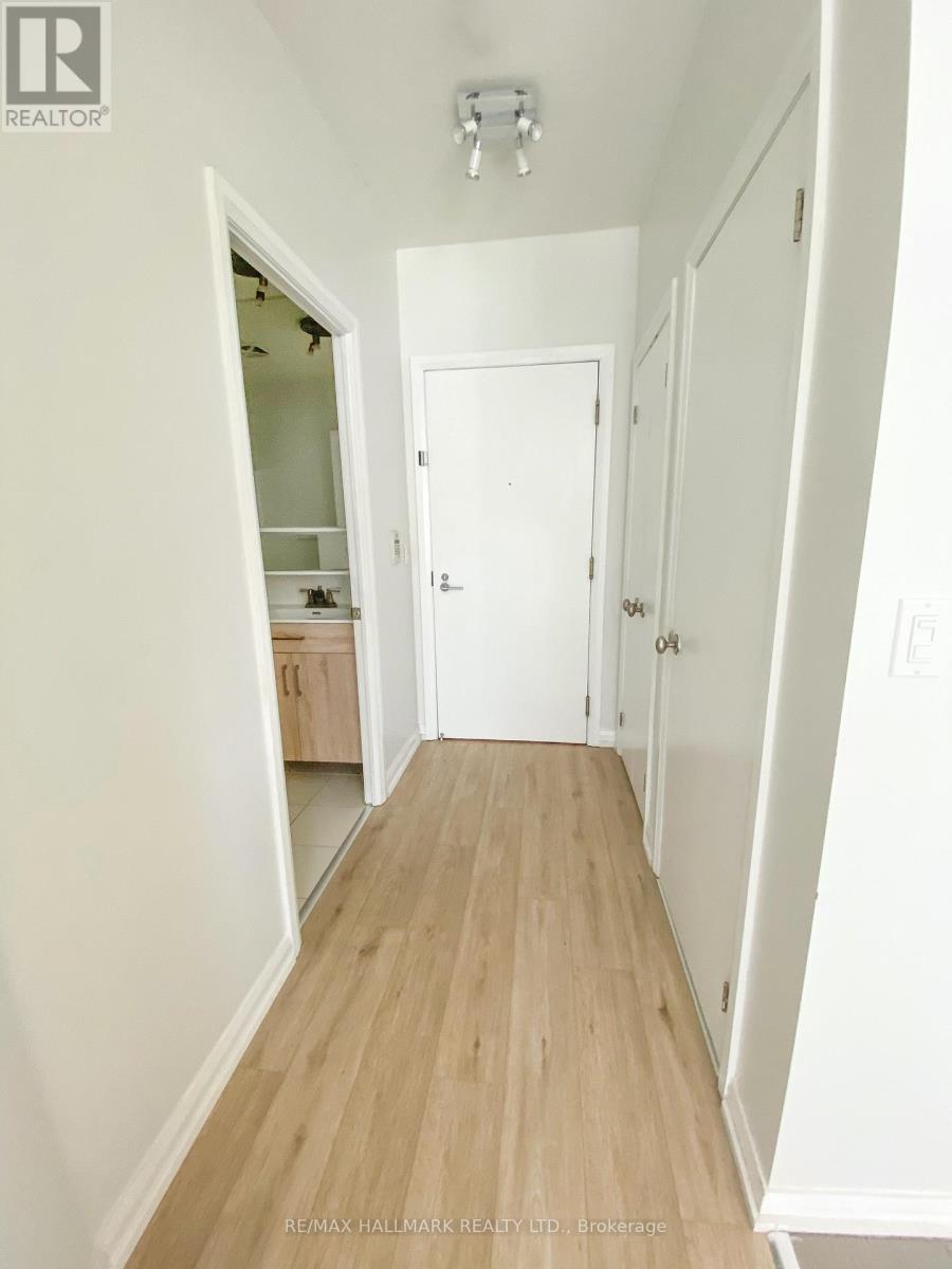 1533 - 111 Elizabeth Street, Toronto, Ontario  M5G 1P7 - Photo 16 - C12752936