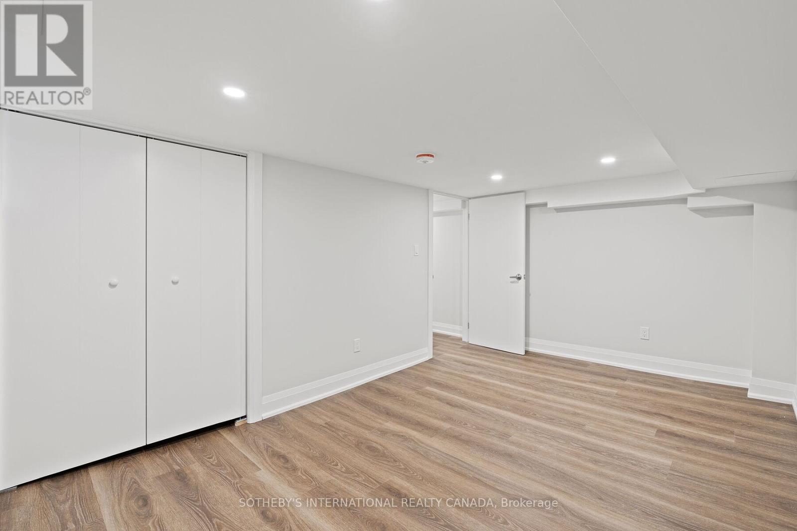 Lower - 30 Strathgowan Avenue, Toronto, Ontario  M4N 1B9 - Photo 14 - C12752944