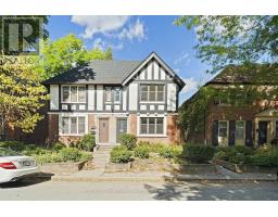 LOWER - 30 STRATHGOWAN AVENUE, Toronto, Ontario