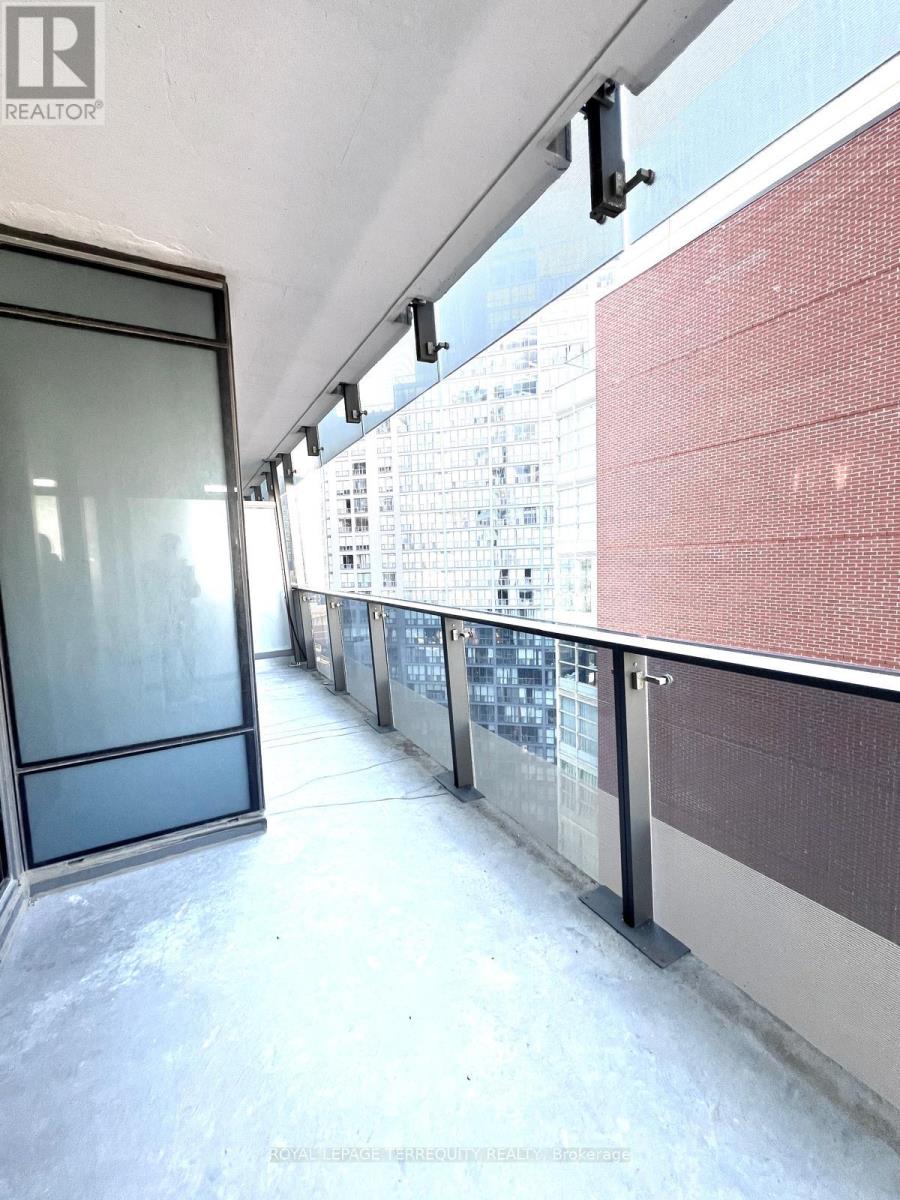 1206 - 5 St Joseph Street, Toronto, Ontario  M4Y 0B6 - Photo 8 - C12752954