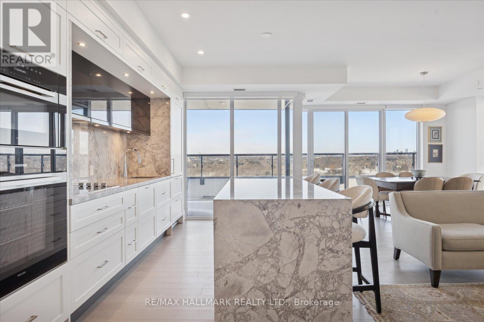 10 Inn On The Park Drive, Toronto (Banbury-Don Mills), Ontario  M3C 0P9 - Photo 20 - C12753106