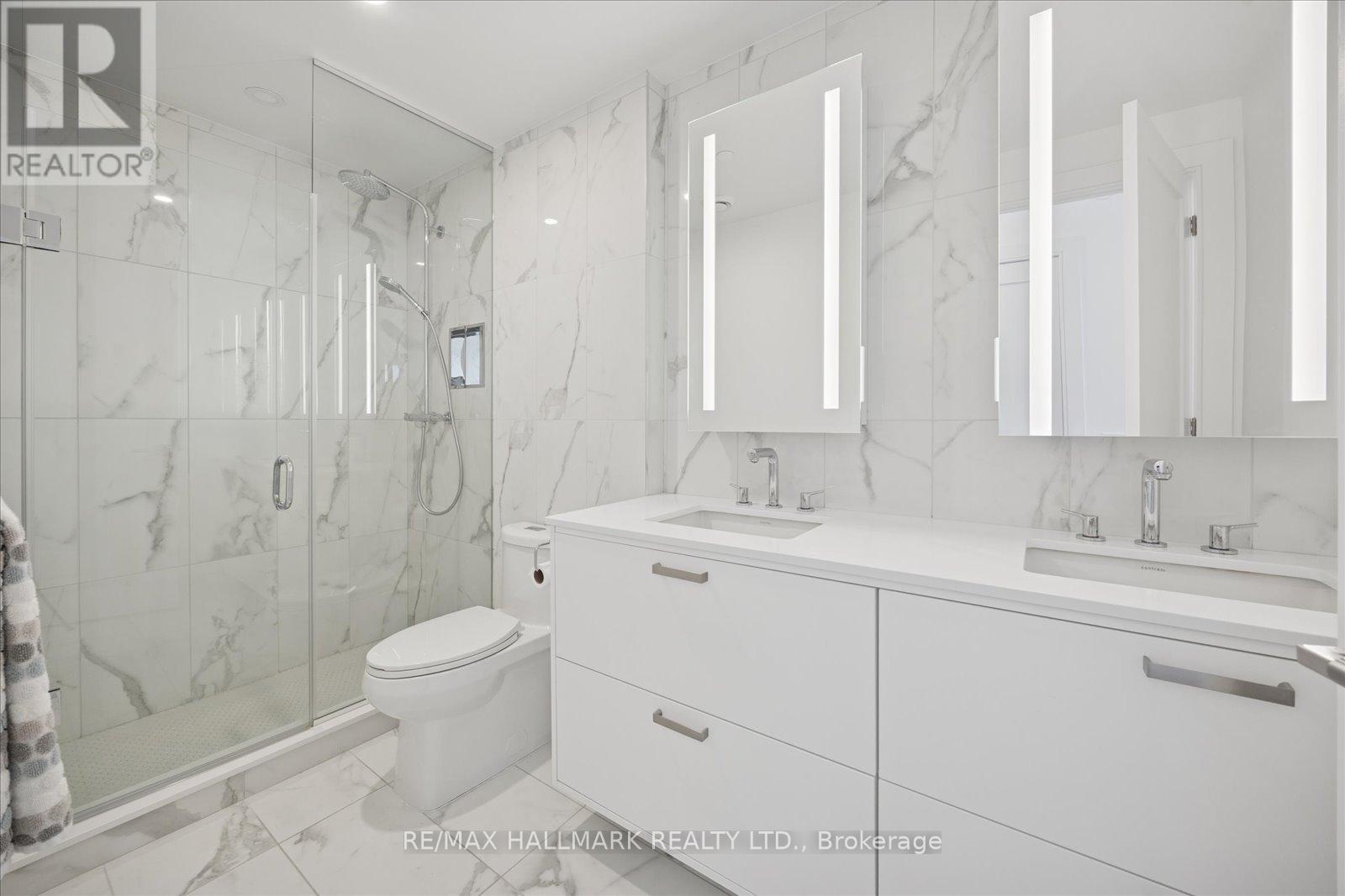 10 Inn On The Park Drive, Toronto (Banbury-Don Mills), Ontario  M3C 0P9 - Photo 30 - C12753106