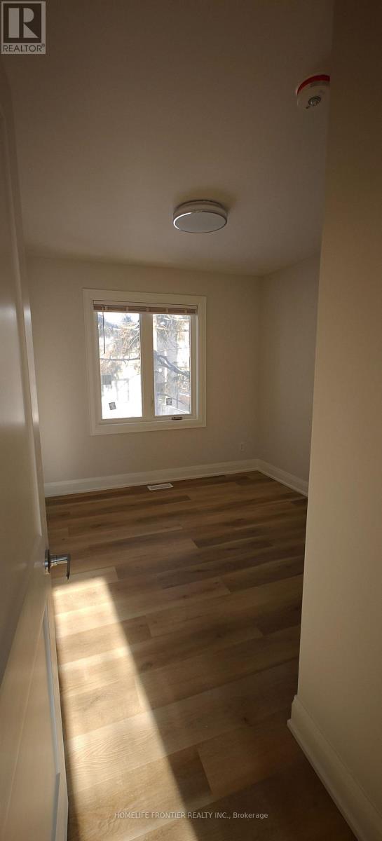 250 Cameron Avenue, Toronto, Ontario  M2N 1E7 - Photo 9 - C12753182