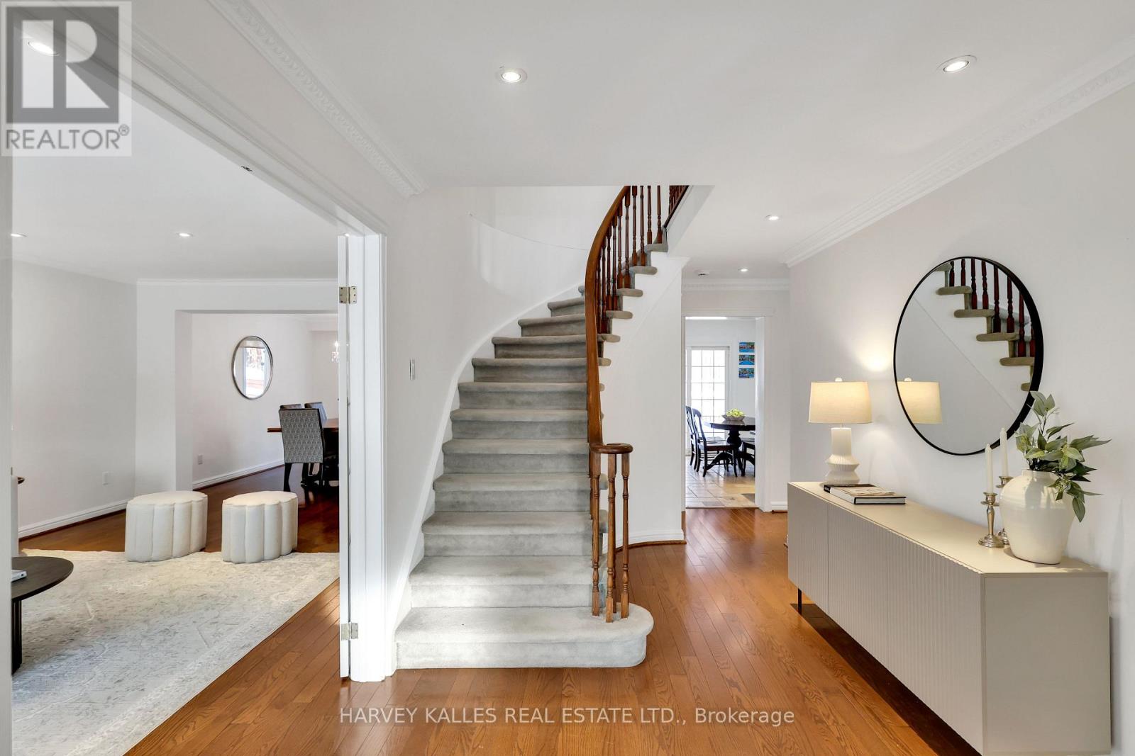 17 Loganberry Crescent, Toronto, Ontario  M2H 3H3 - Photo 2 - C12753186