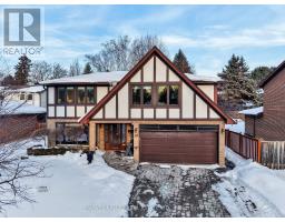 17 LOGANBERRY CRESCENT, Toronto, Ontario