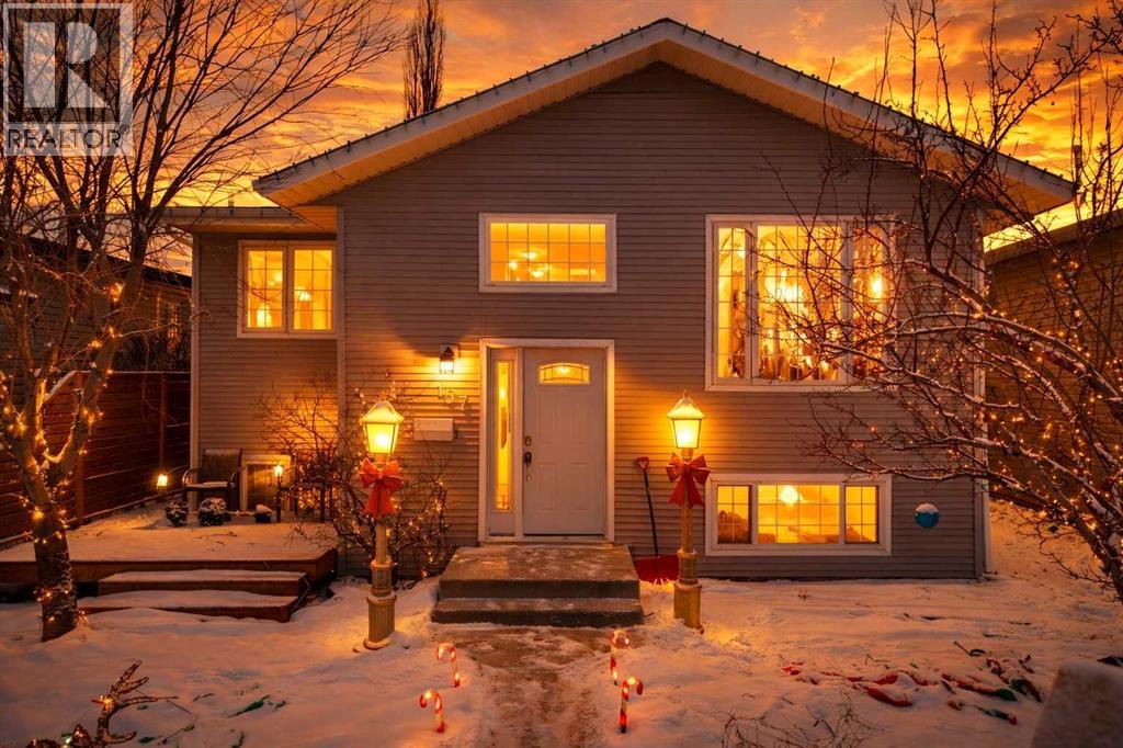 157 Kidd Close, Red Deer, Alberta  T4P 3X6 - Photo 2 - A2281570