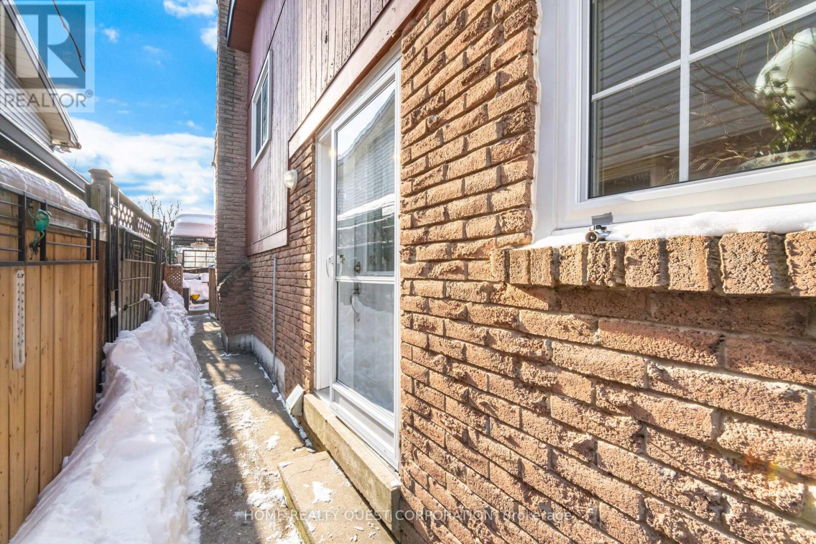 6330 Lorca Crescent, Mississauga, Ontario  L5N 2J4 - Photo 45 - W12752554