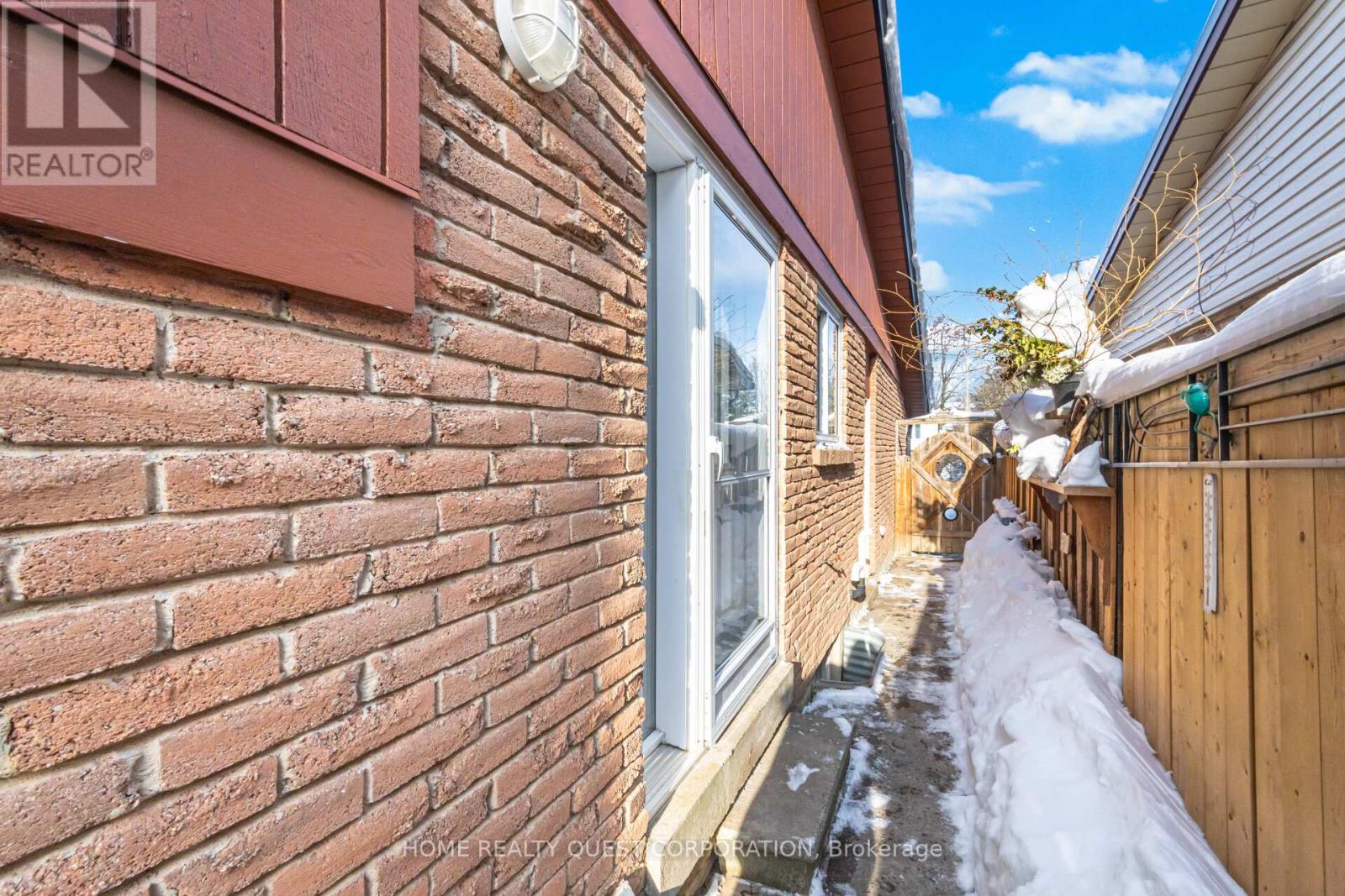 6330 Lorca Crescent, Mississauga, Ontario  L5N 2J4 - Photo 46 - W12752554