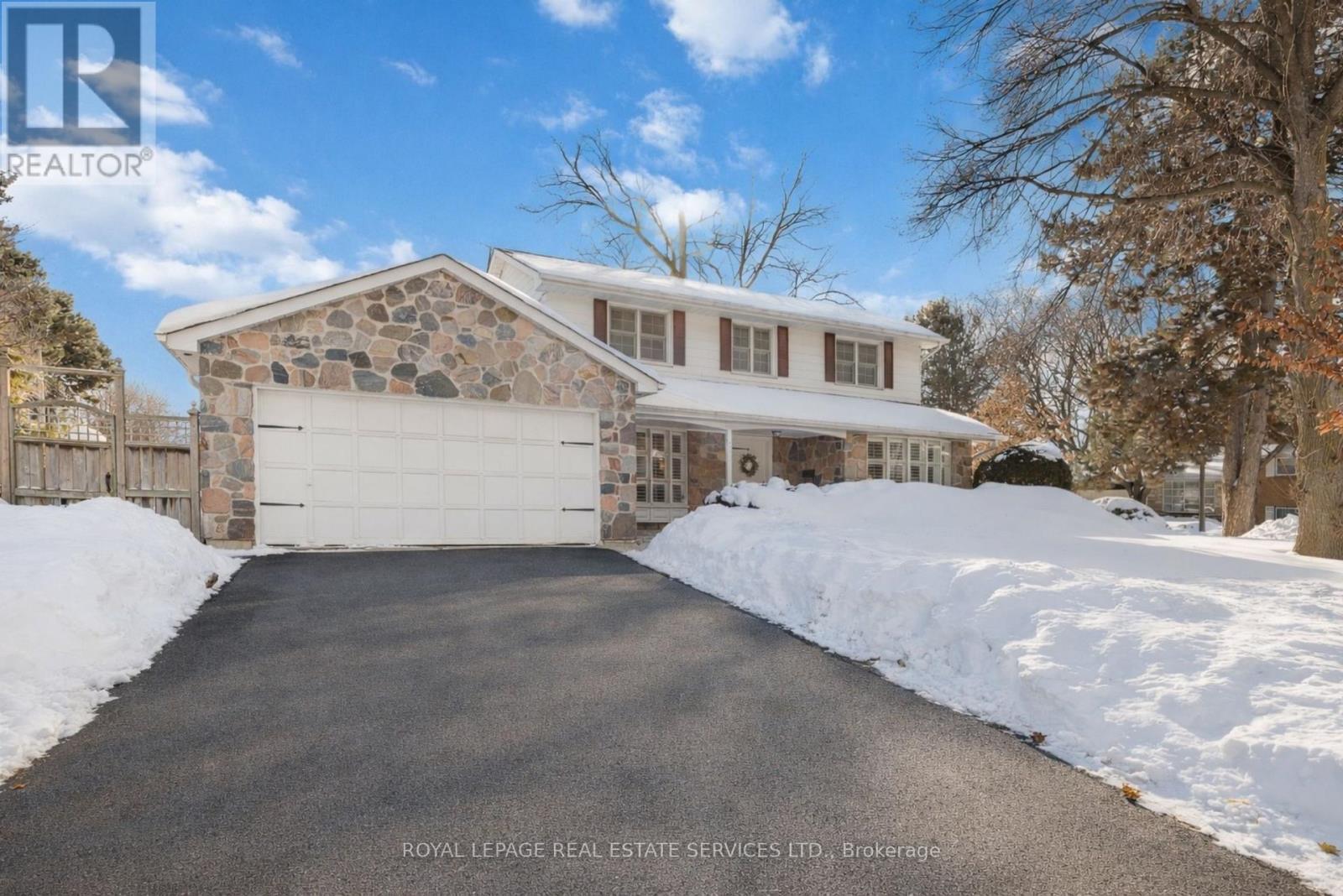 2 Cherry Post Crescent, Toronto, Ontario  M9C 2K1 - Photo 1 - W12752690