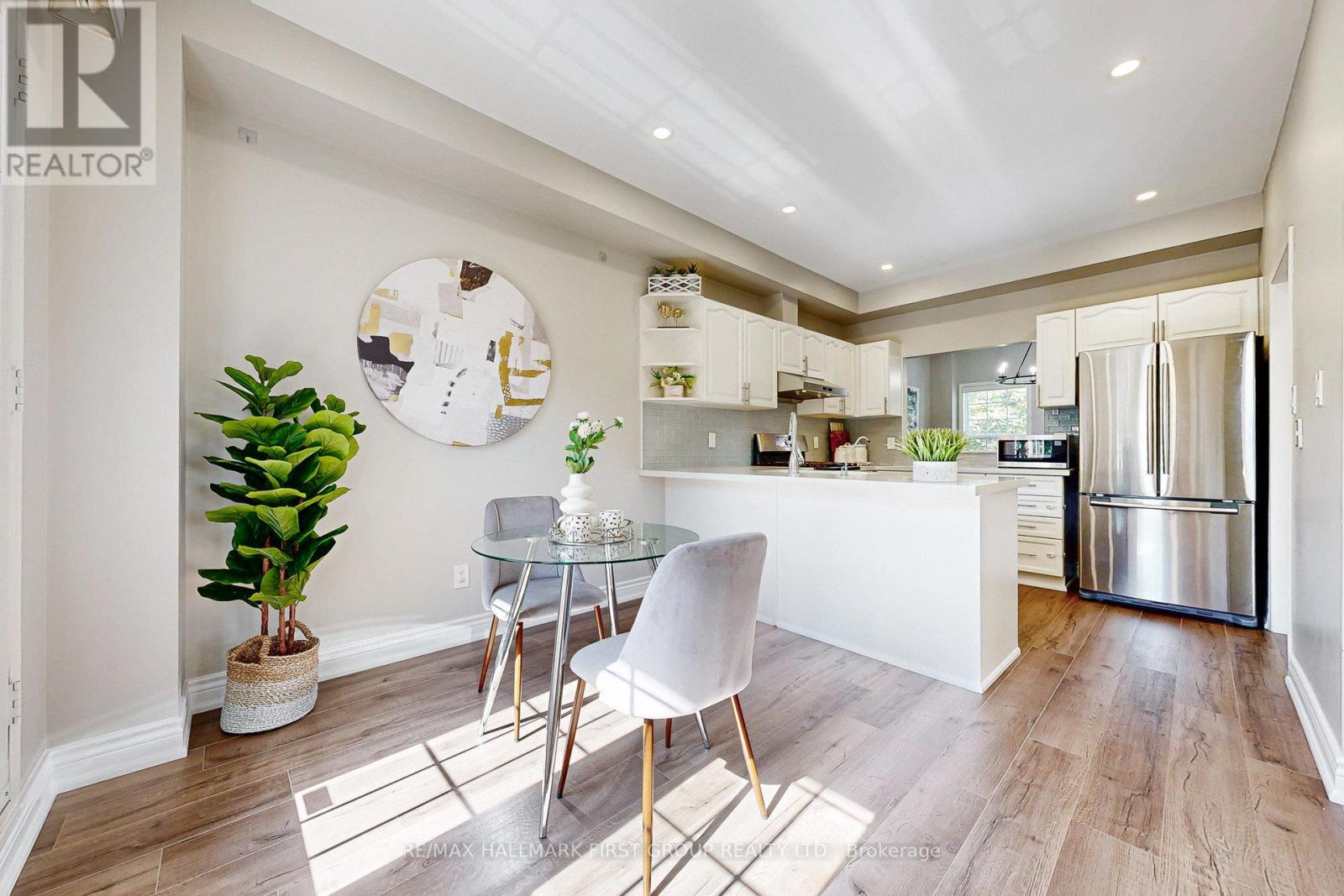 10 - 575 Steeple Hill, Pickering, Ontario  L1V 7E4 - Photo 7 - E12753068