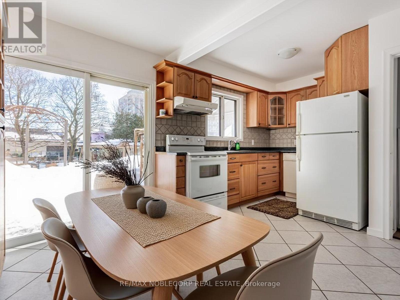 93 Mcintosh Street, Toronto, Ontario  M1N 3Y6 - Photo 8 - E12753092