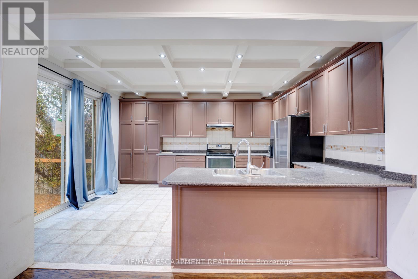 1140 Beneford Road, Oshawa, Ontario  L1K 0A2 - Photo 6 - E12753154