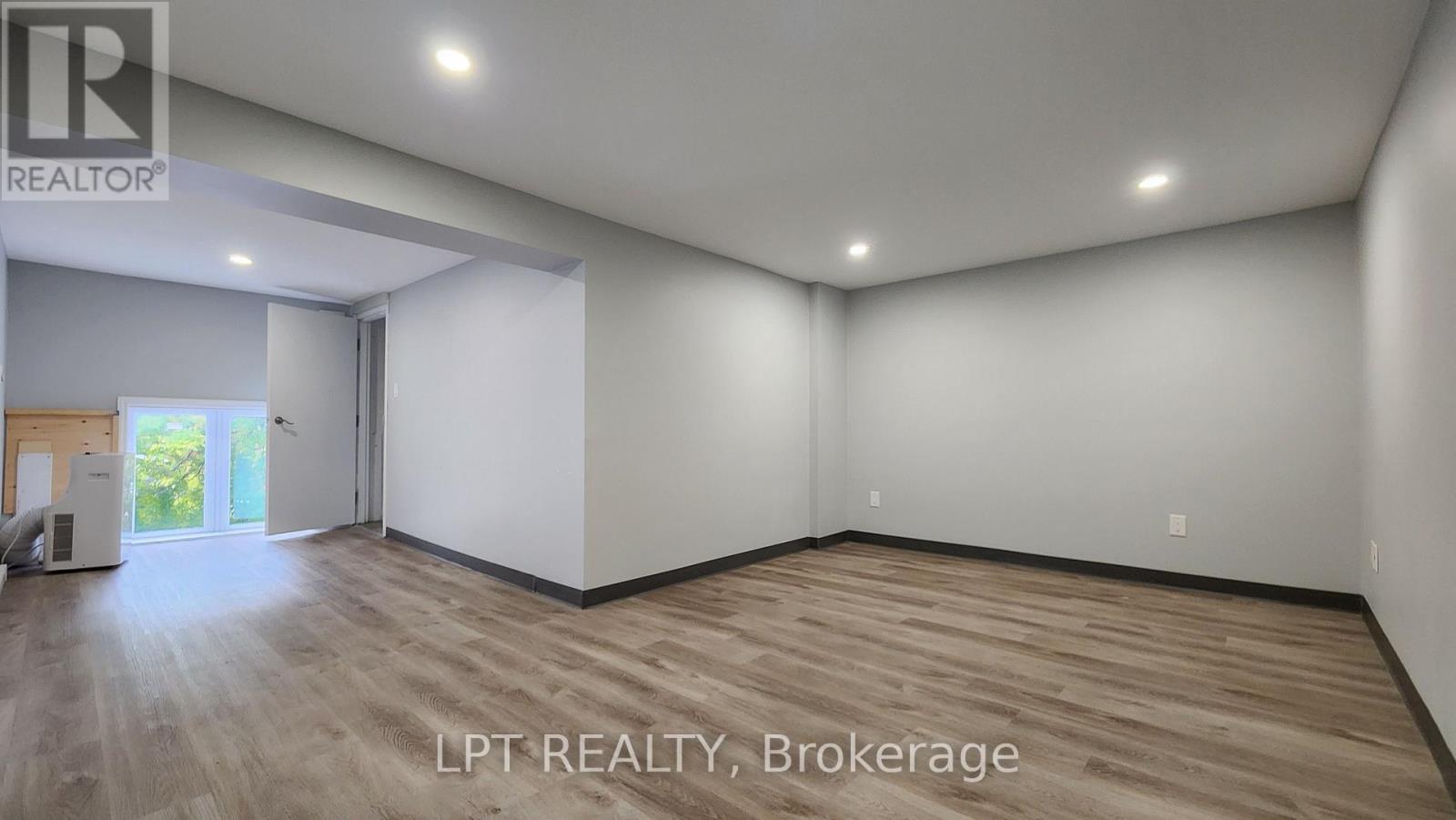 Midfloor - 59 Collier Street, Barrie, Ontario  L4M 1G7 - Photo 14 - S12637912