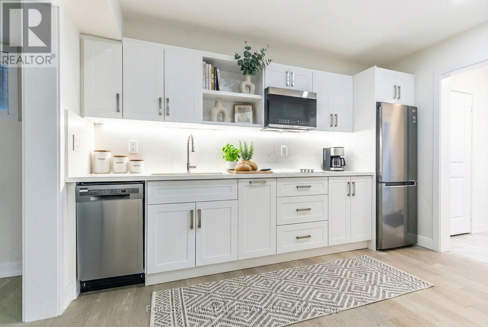 15 Ingersoll Lane, Richmond Hill, Ontario  L4E 1G9 - Photo 11 - N12753054