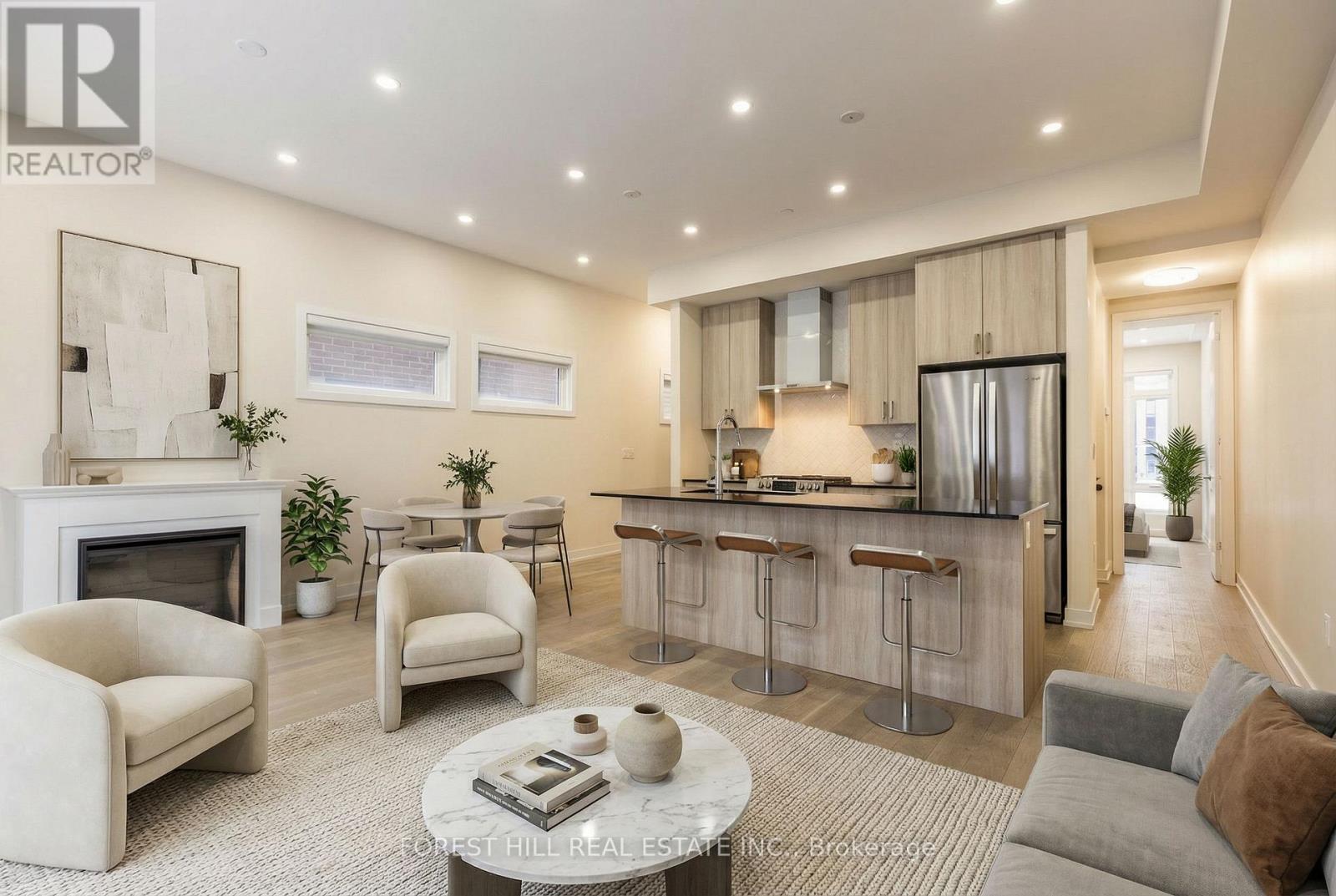 15 Ingersoll Lane, Richmond Hill, Ontario  L4E 1G9 - Photo 3 - N12753190