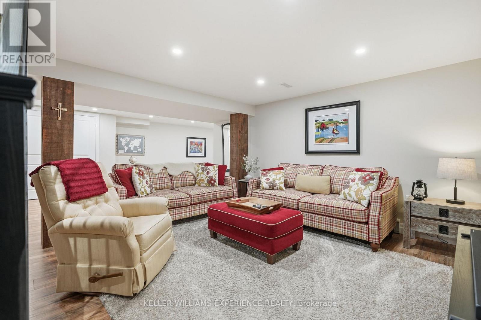 68 Kempenfelt Drive, Barrie, Ontario  L4M 1C1 - Photo 33 - S12753032