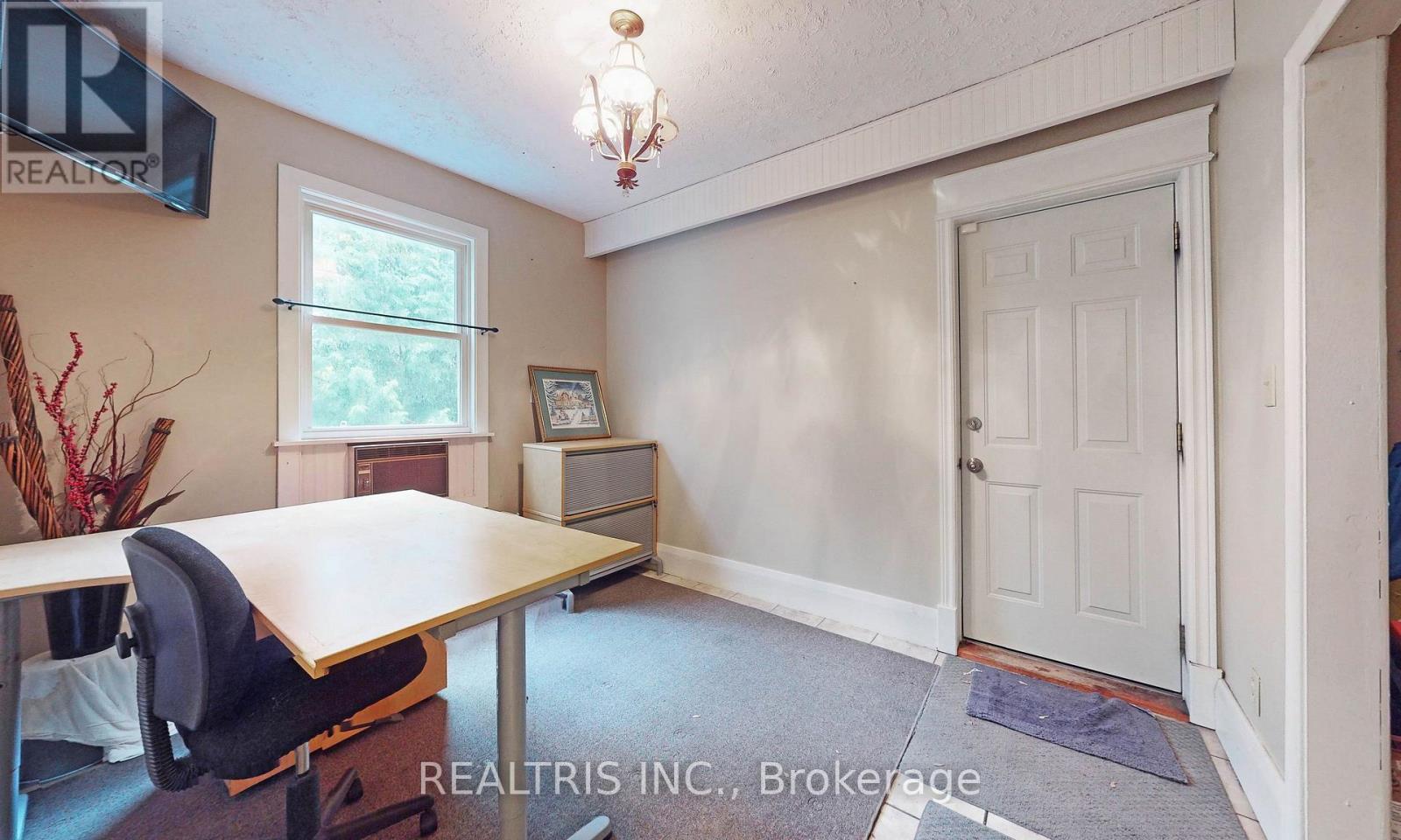 149 Worsley Street, Barrie, Ontario  L4M 1M3 - Photo 30 - S12753164