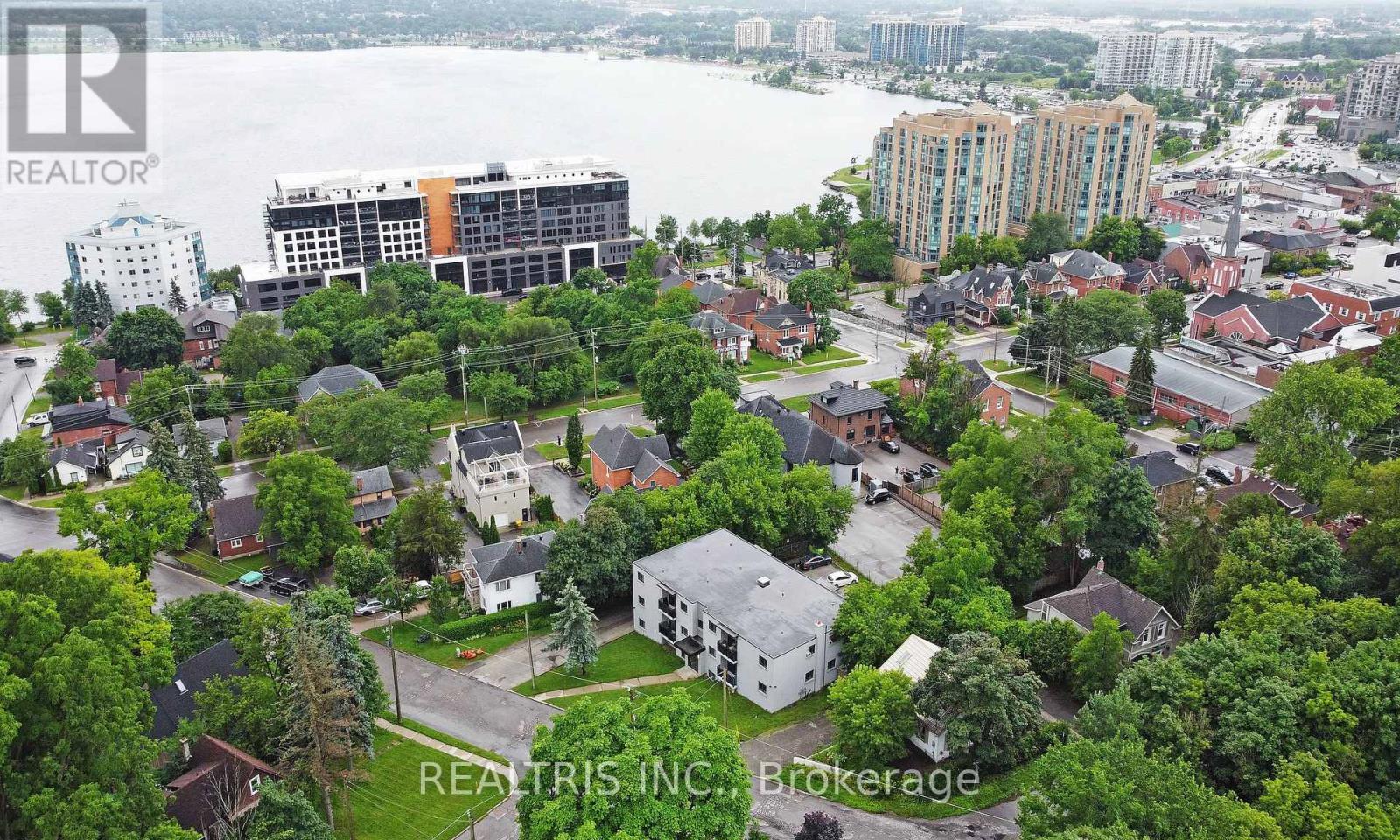 149 Worsley Street, Barrie, Ontario  L4M 1M3 - Photo 38 - S12753164