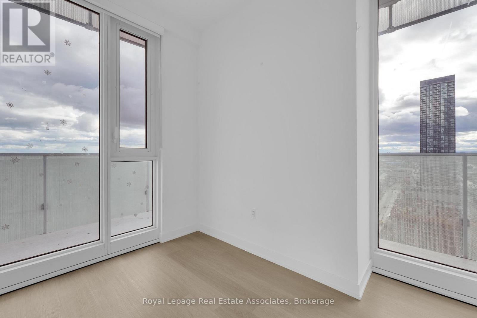 1909 - 3883 Quartz Road, Mississauga, Ontario  L5B 0M4 - Photo 12 - W12486108