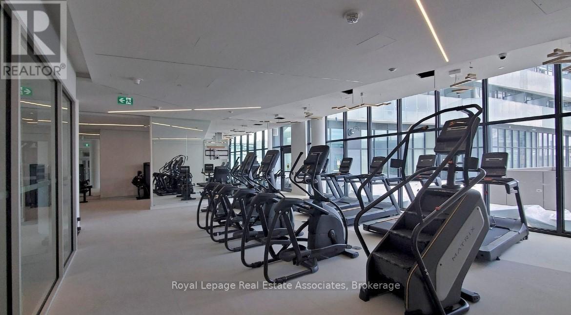 1909 - 3883 Quartz Road, Mississauga, Ontario  L5B 0M4 - Photo 23 - W12486108