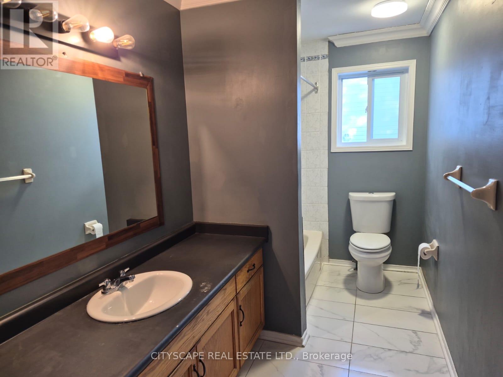 60 Castlewood Place, Cambridge, Ontario  N1R 8K6 - Photo 12 - X12752726