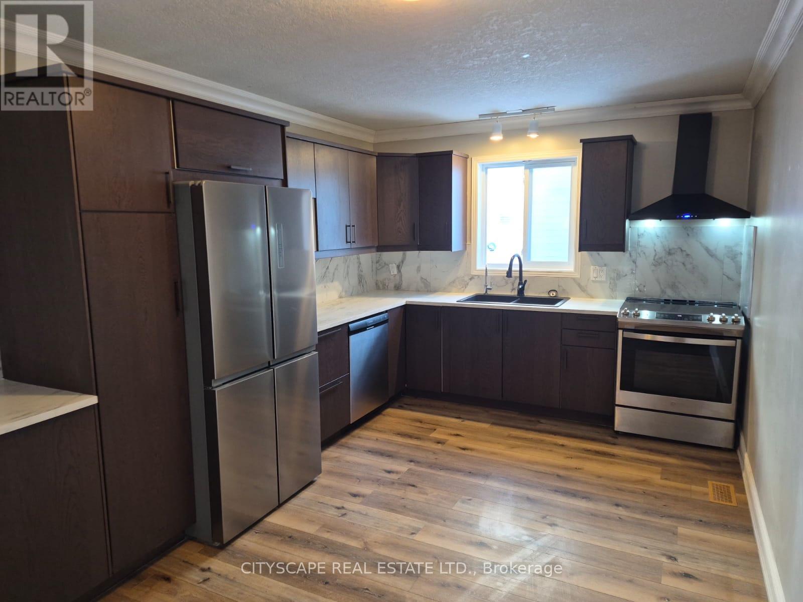 60 Castlewood Place, Cambridge, Ontario  N1R 8K6 - Photo 6 - X12752726