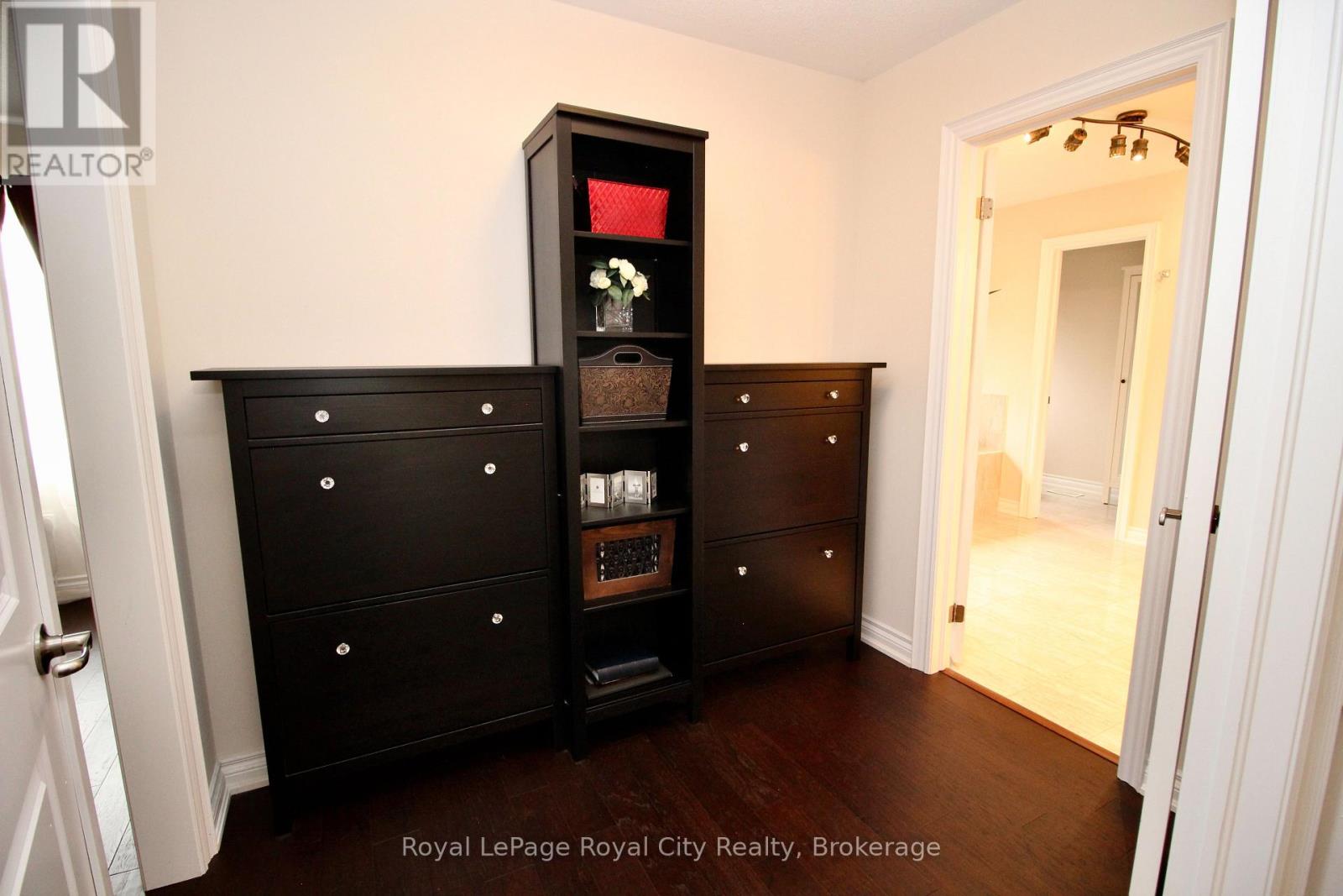 39 Dalmeny Drive, Brampton, Ontario  L6X 2Y4 - Photo 22 - W12753210