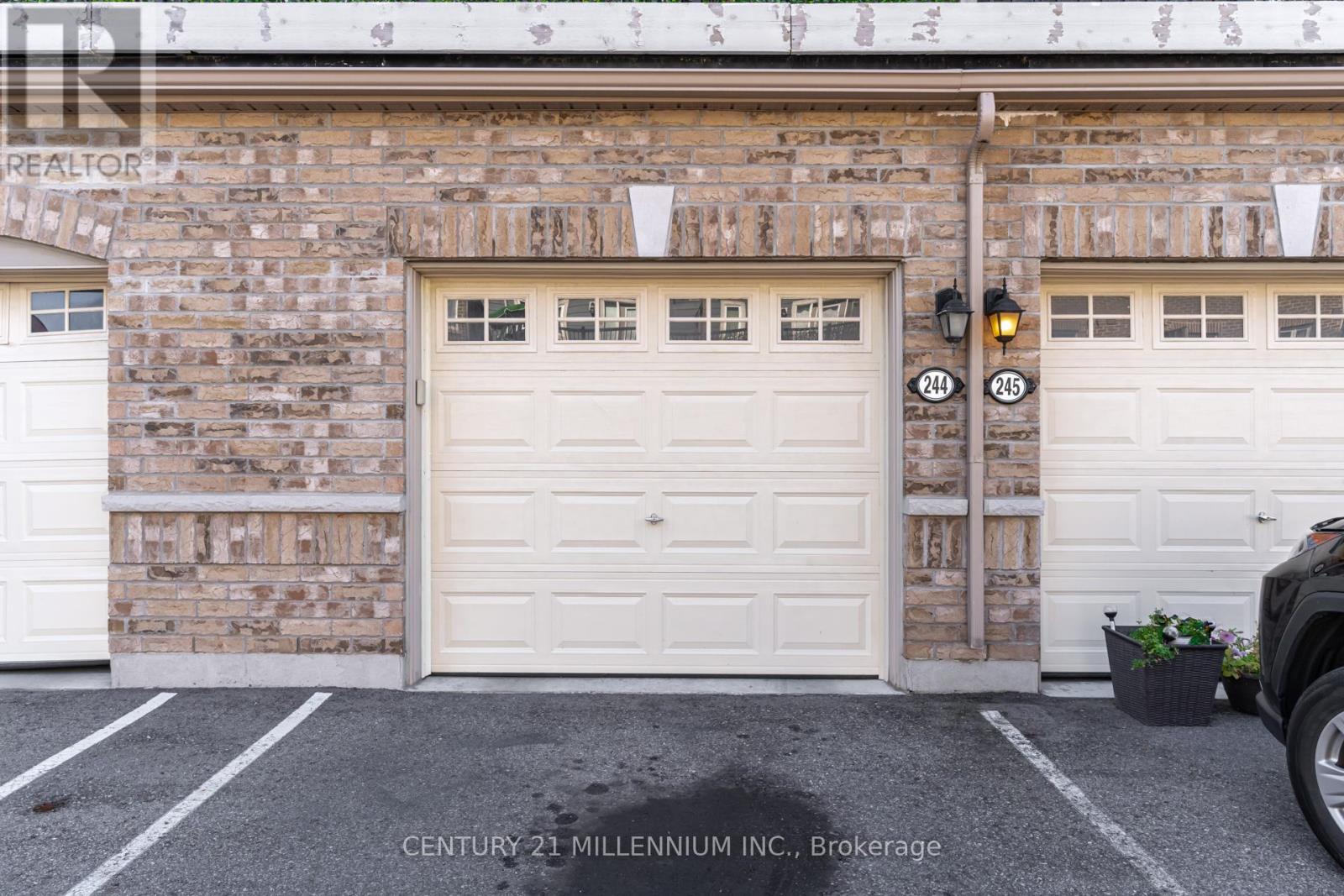 244 - 250 Sunny Meadow Boulevard, Brampton, Ontario  L6R 3Y7 - Photo 37 - W12752870