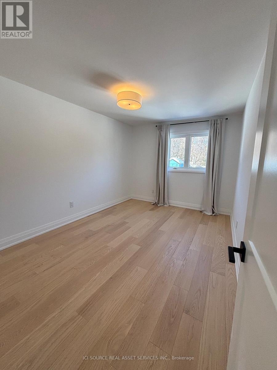 851 Sweetwater Crescent, Mississauga (Lorne Park), Ontario  L5H 4A7 - Photo 16 - W12752884