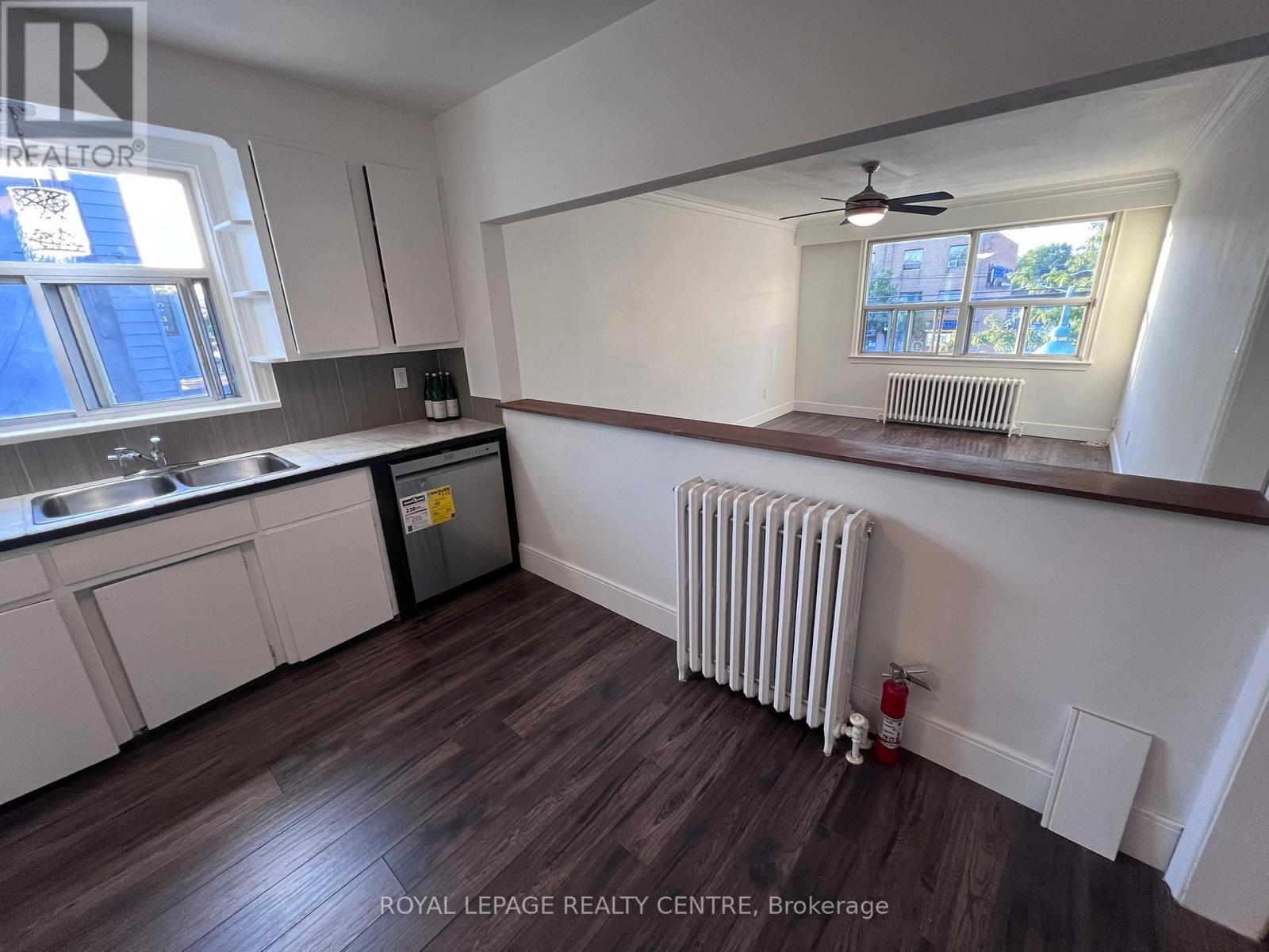 1 - 3351 Lake Shore Boulevard W, Toronto, Ontario  M8W 1N1 - Photo 6 - W12752910