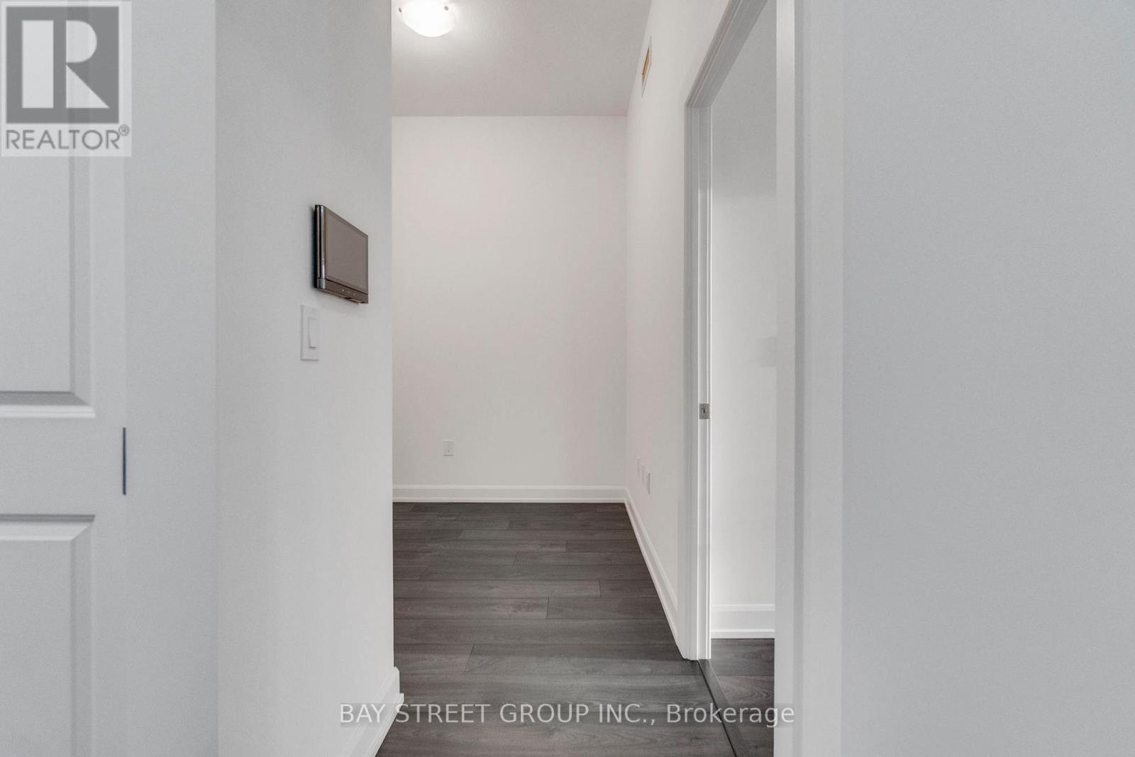 204 - 3200 William Coltson Avenue, Oakville, Ontario  L6H 7W6 - Photo 25 - W12752940