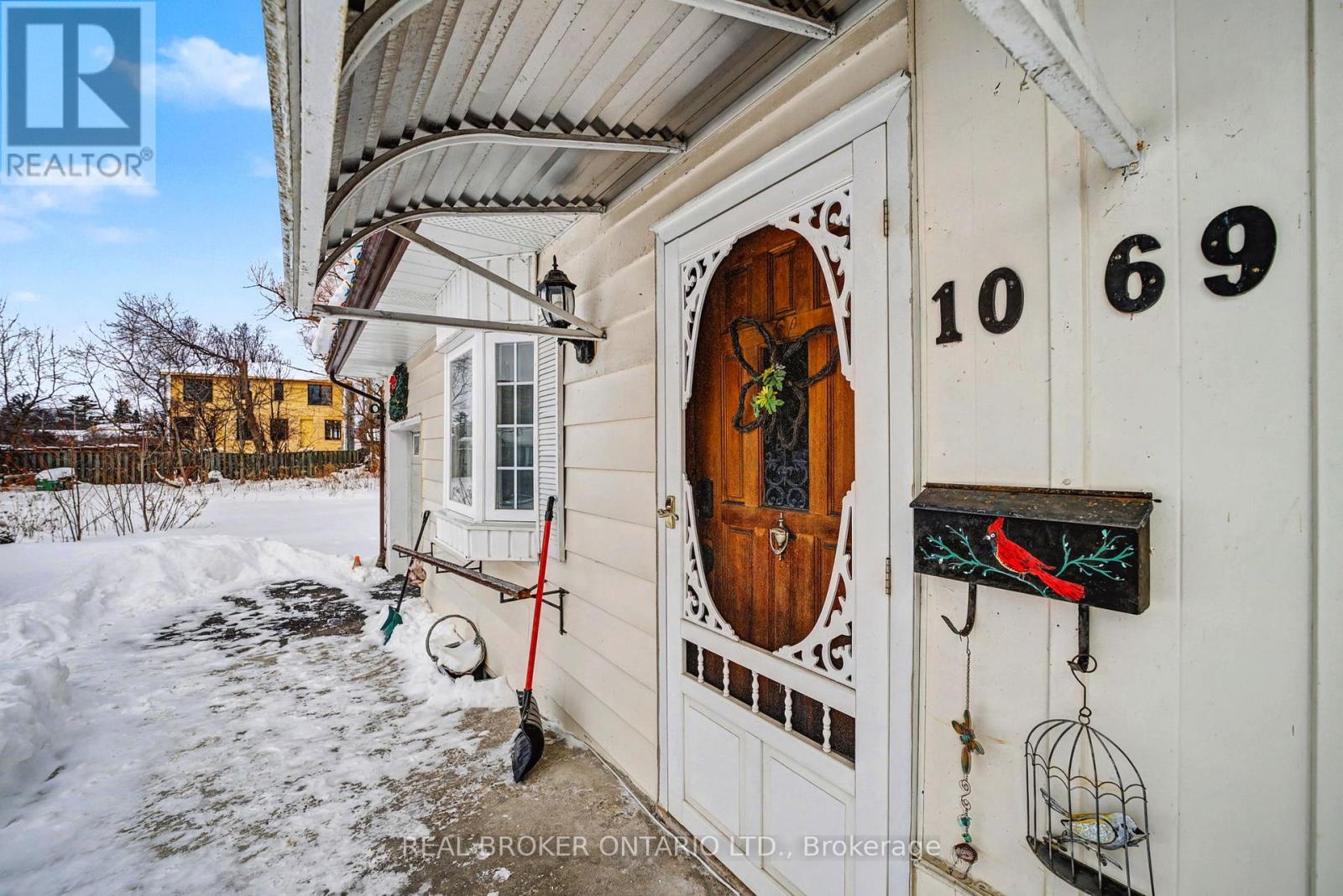 1069 Roosevelt Road, Mississauga, Ontario  L5G 3Y6 - Photo 24 - W12752986