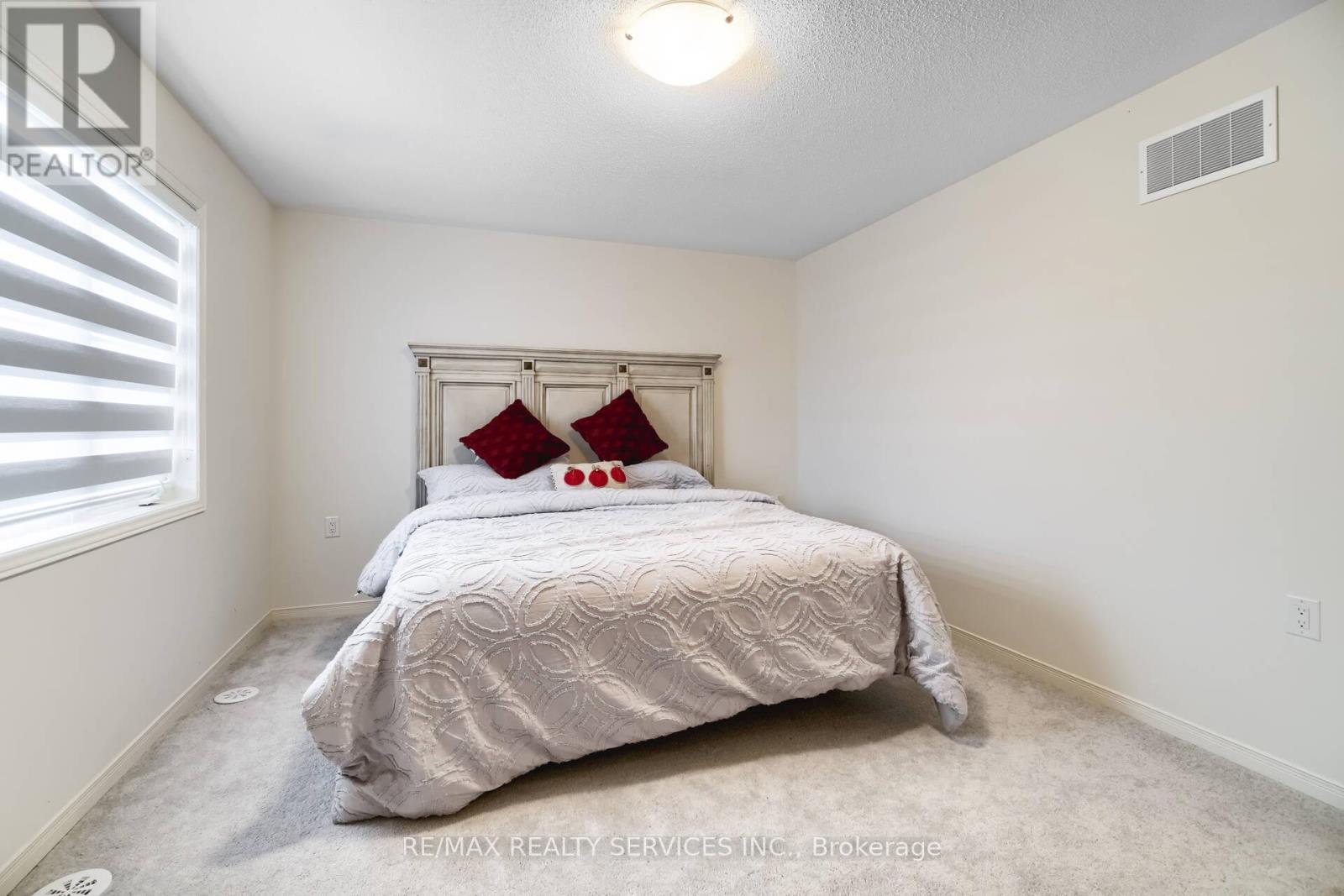 17 Lowes Hill Circle, Caledon, Ontario  L7C 4H5 - Photo 17 - W12752996