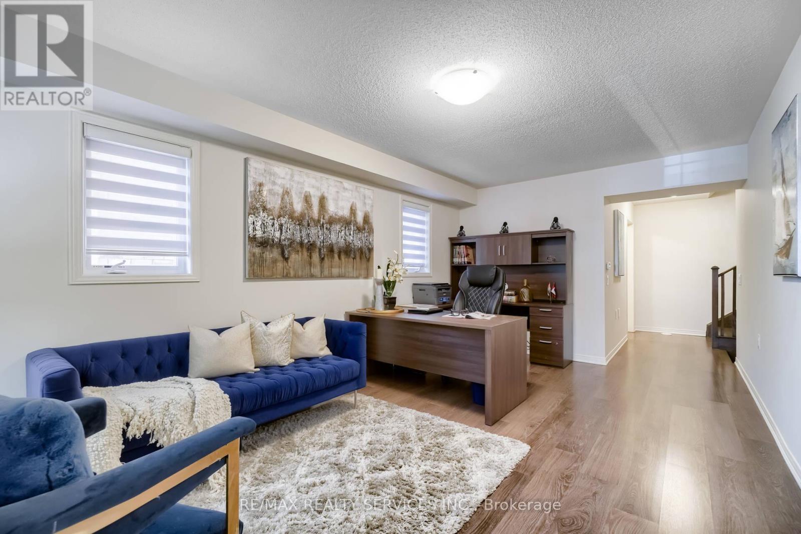 17 Lowes Hill Circle, Caledon, Ontario  L7C 4H5 - Photo 2 - W12752996