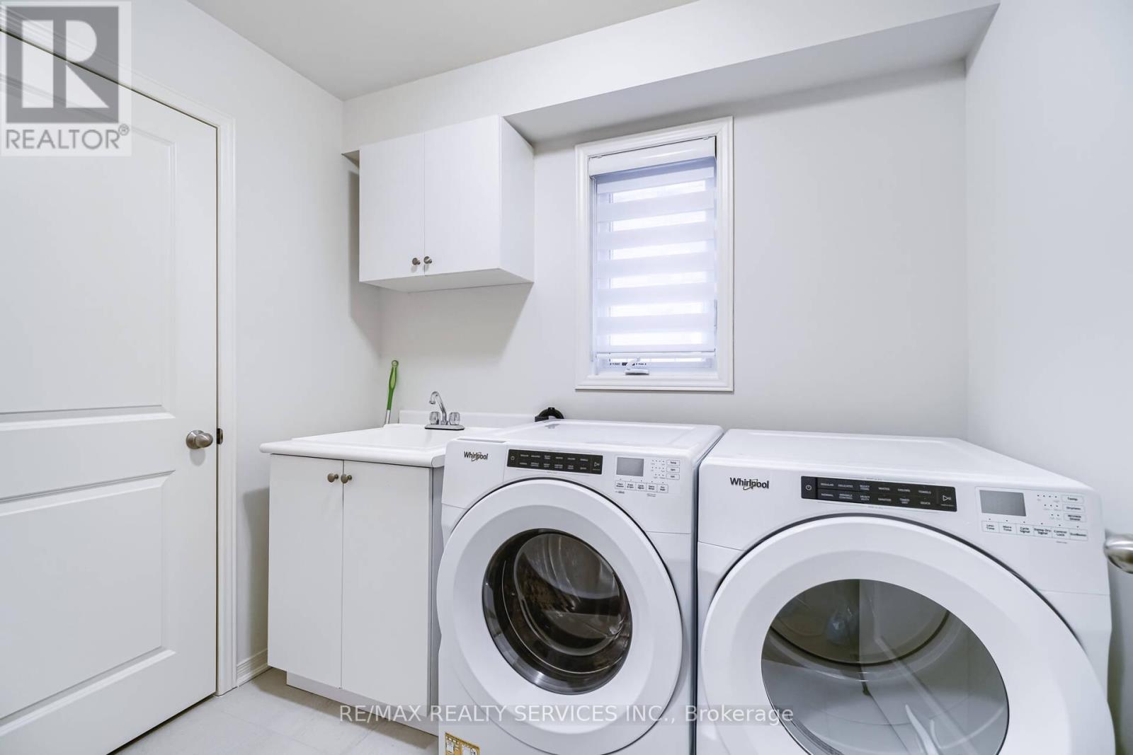 17 Lowes Hill Circle, Caledon, Ontario  L7C 4H5 - Photo 5 - W12752996