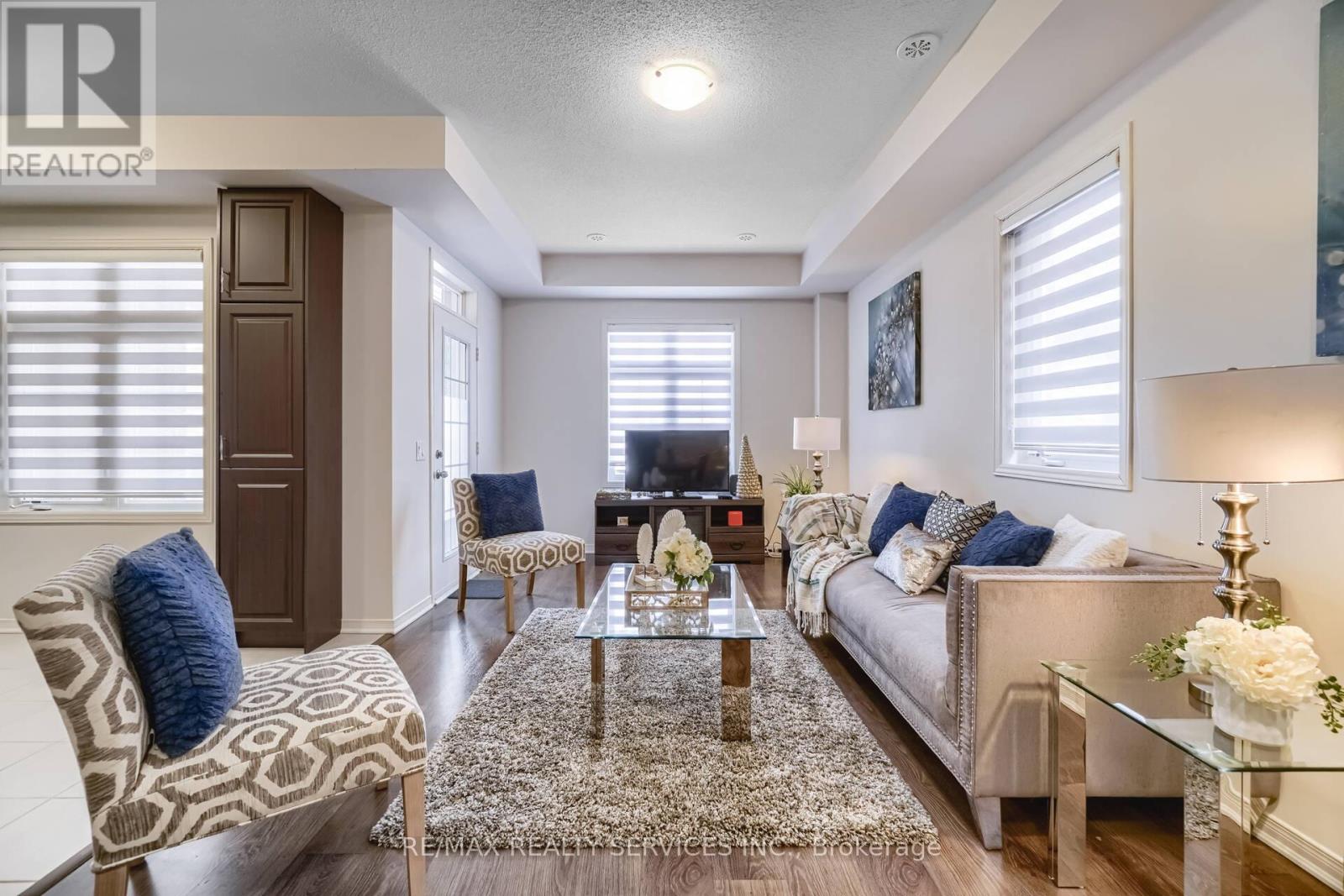 17 Lowes Hill Circle, Caledon, Ontario  L7C 4H5 - Photo 7 - W12752996