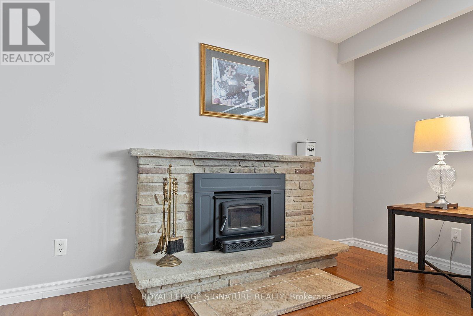 11 Golf View Drive, Brampton, Ontario  L6W 1A4 - Photo 8 - W12753016