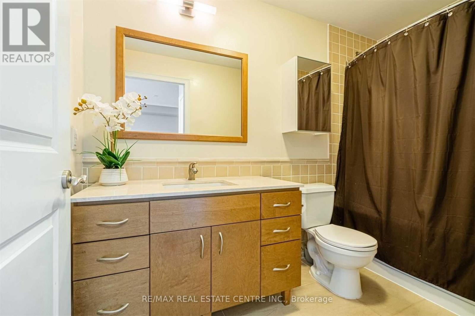 1203 - 100 John Street, Brampton, Ontario  L6W 0A8 - Photo 13 - W12753038