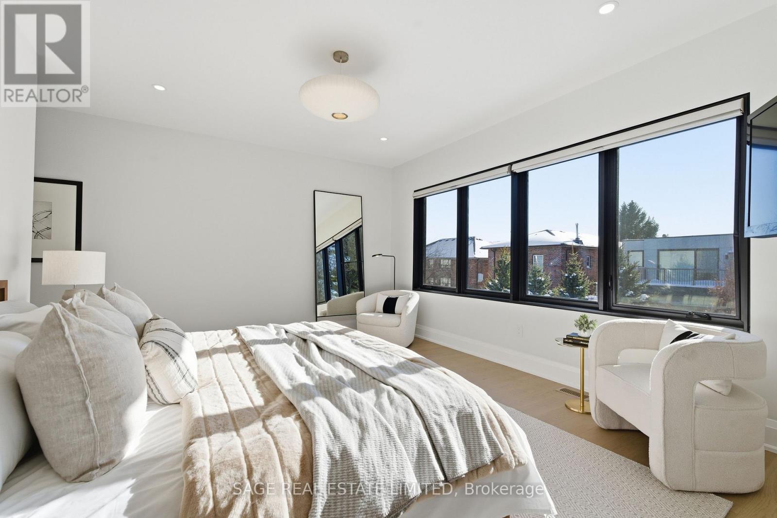 10 Brant Avenue, Mississauga, Ontario  L5G 3N8 - Photo 18 - W12753040