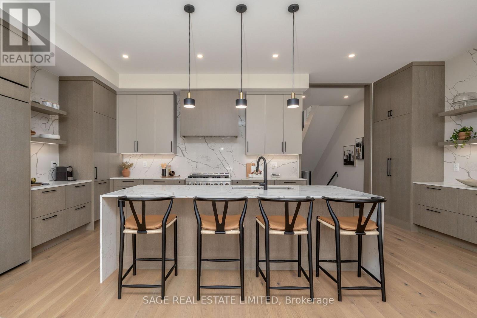 10 Brant Avenue, Mississauga, Ontario  L5G 3N8 - Photo 9 - W12753040