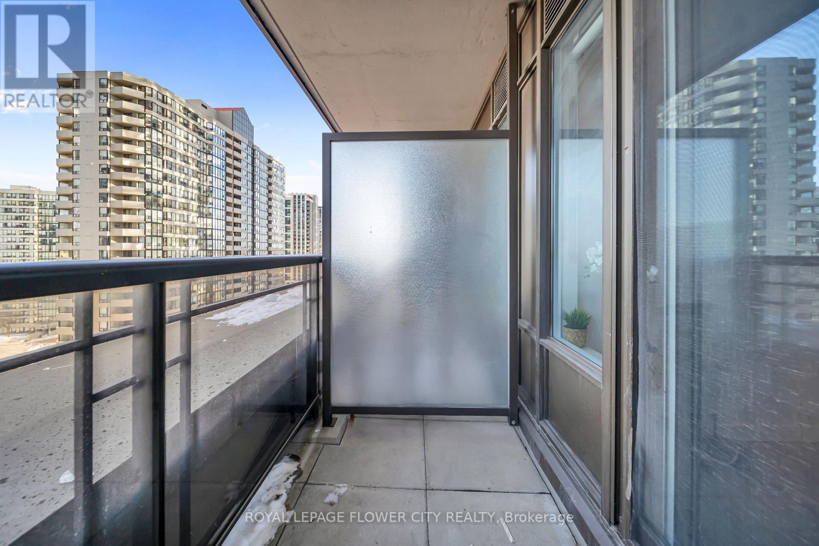 909 - 385 Prince Of Wales Dr Drive W, Mississauga, Ontario  L5B 0C6 - Photo 31 - W12753094