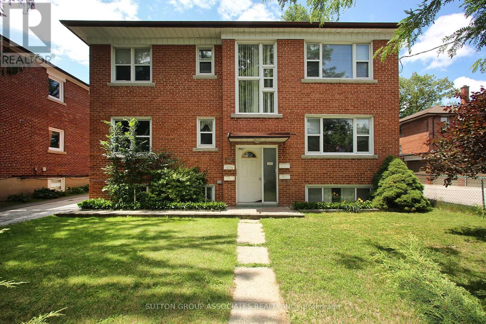 UNIT D LOWER - 134 GRAND AVENUE, Toronto, Ontario