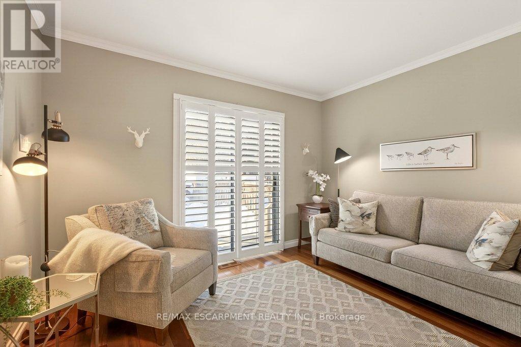 4017 Kingston Court, Burlington, Ontario  L7L 4Y4 - Photo 24 - W12753172