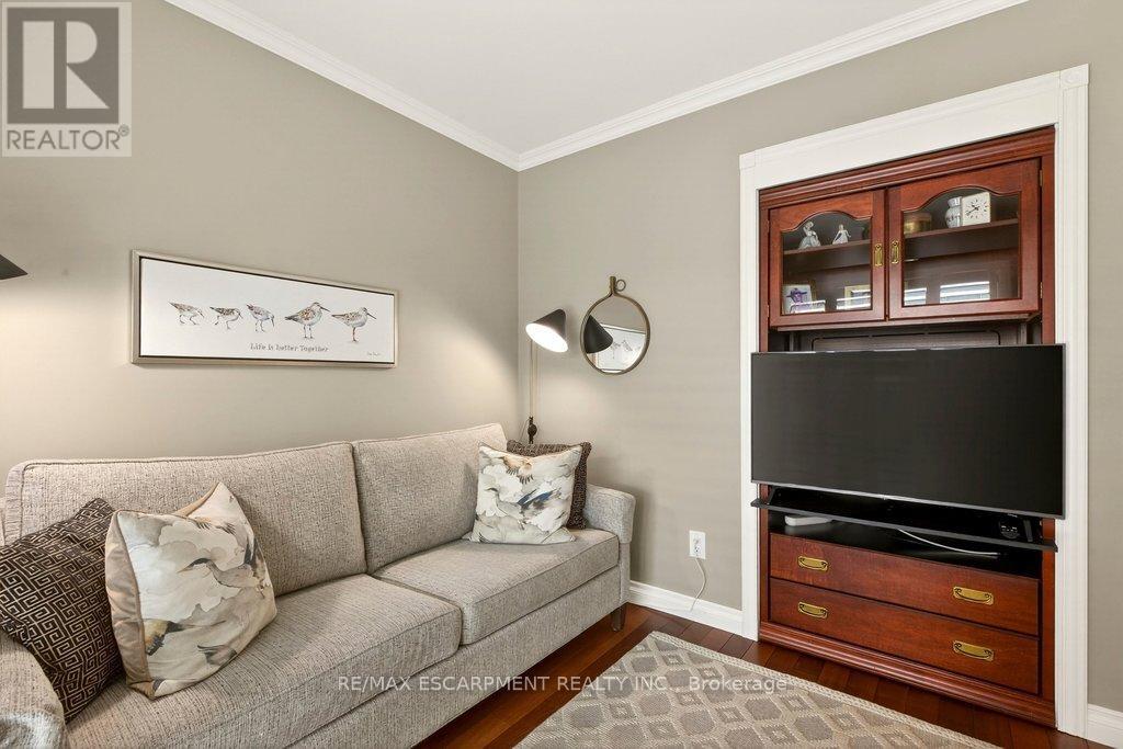 4017 Kingston Court, Burlington, Ontario  L7L 4Y4 - Photo 25 - W12753172