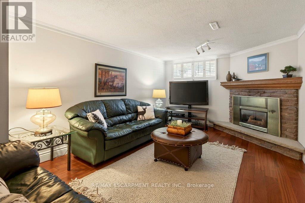 4017 Kingston Court, Burlington, Ontario  L7L 4Y4 - Photo 30 - W12753172