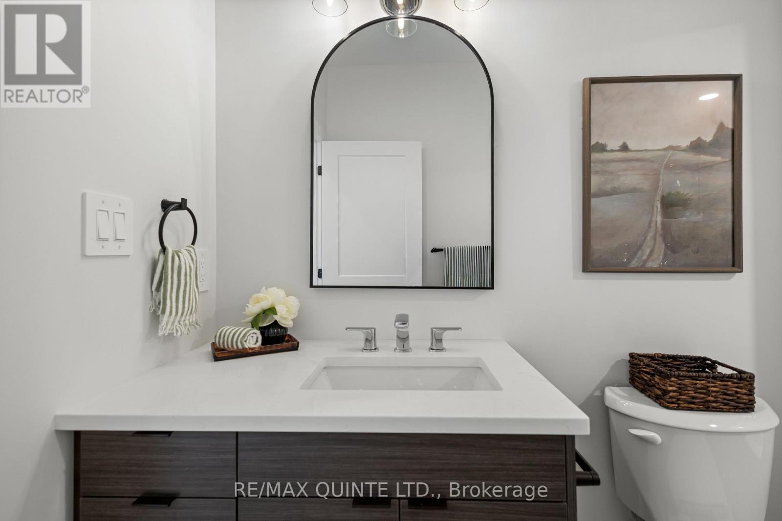 8 Deerview Drive, Quinte West, Ontario  K8V 0L8 - Photo 14 - X12753292