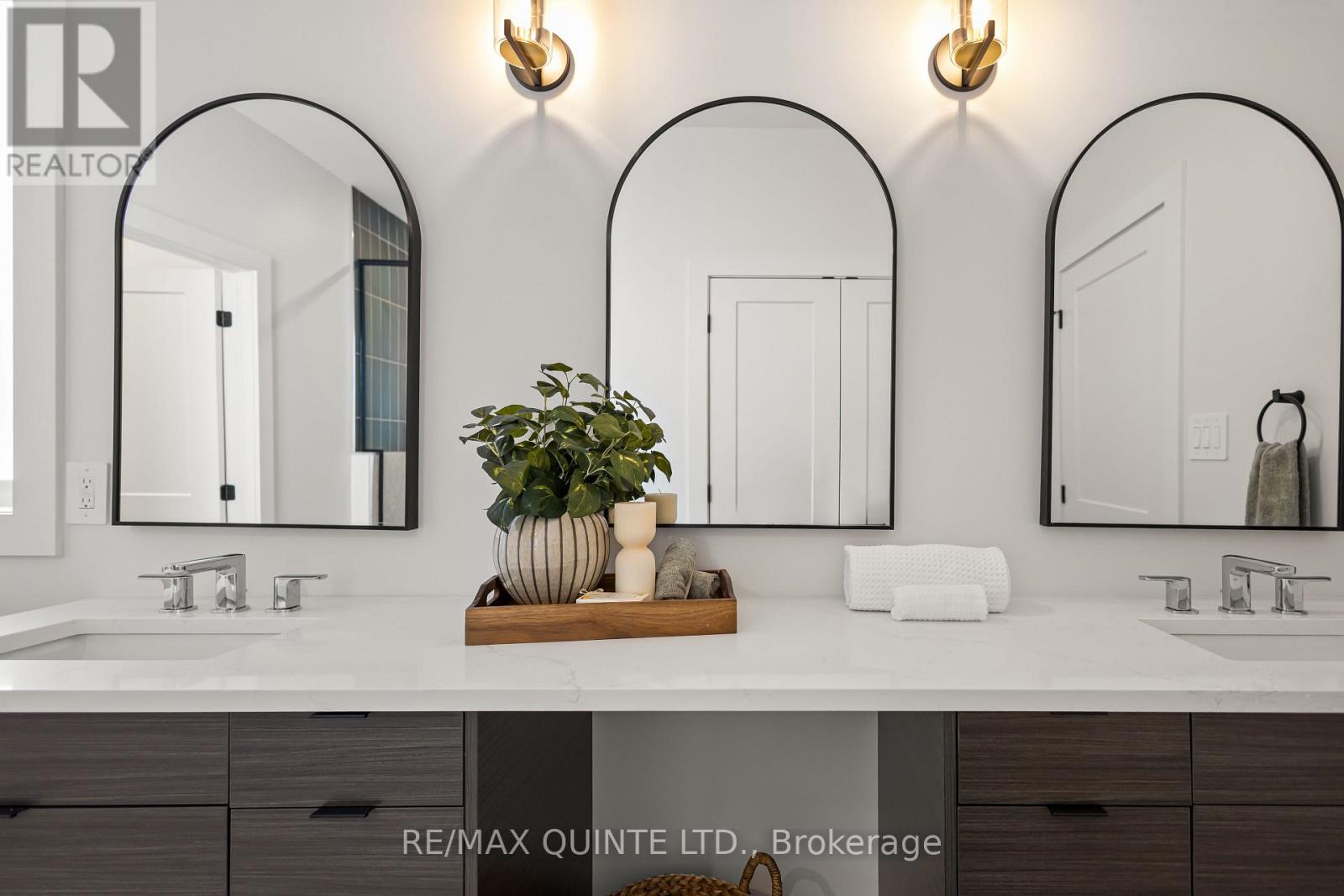 8 Deerview Drive, Quinte West, Ontario  K8V 0L8 - Photo 39 - X12753292