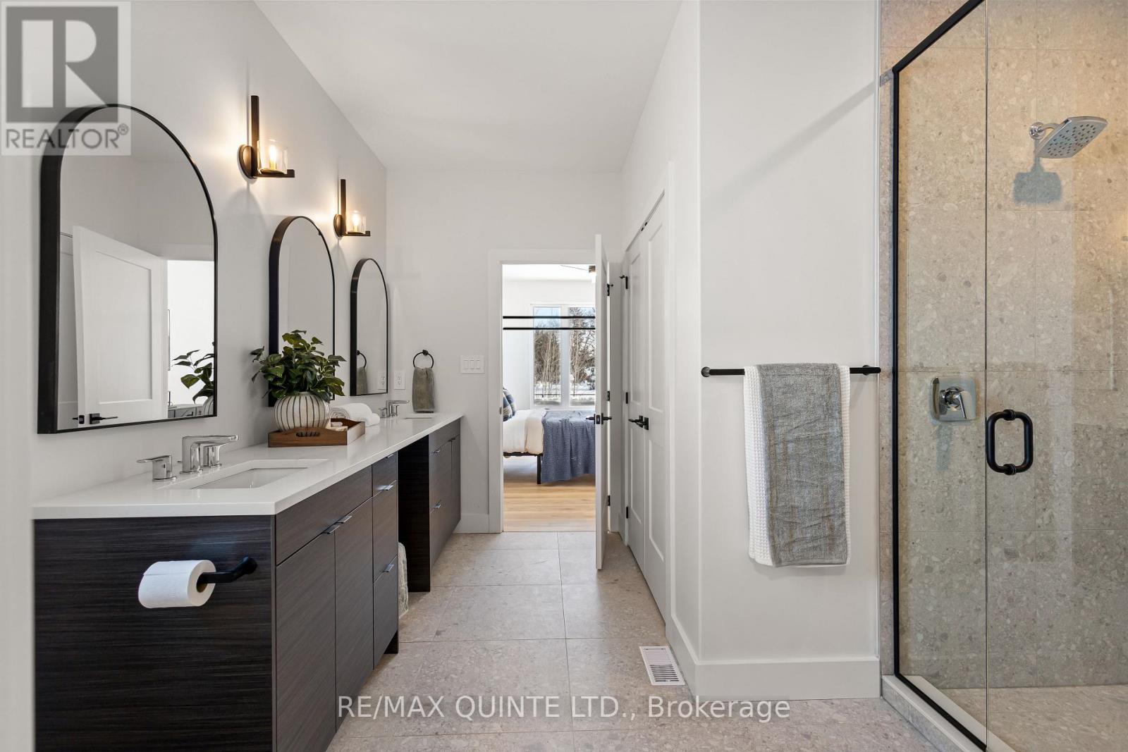 8 Deerview Drive, Quinte West, Ontario  K8V 0L8 - Photo 40 - X12753292