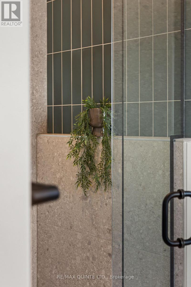 8 Deerview Drive, Quinte West, Ontario  K8V 0L8 - Photo 41 - X12753292